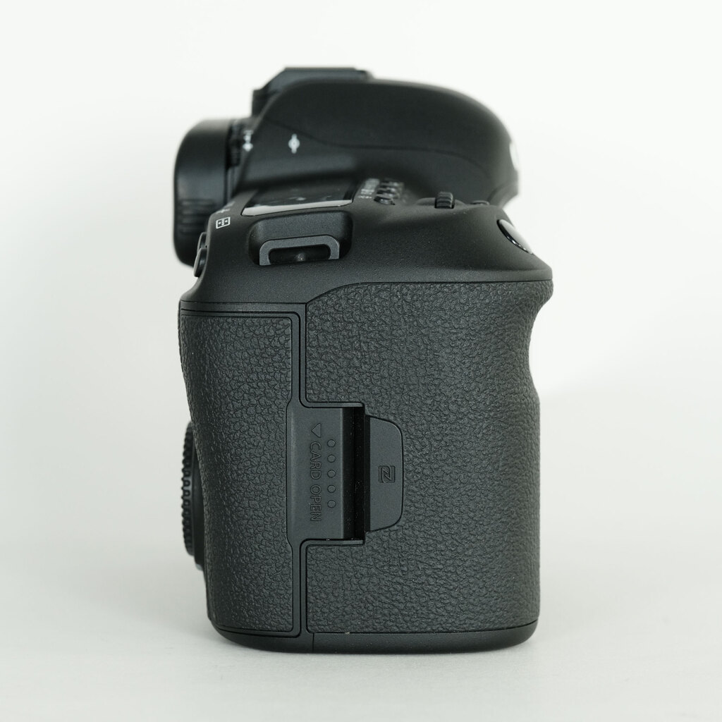 Canon EOS 5D Mark IV