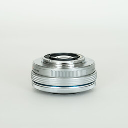 OLYMPUS M.ZUIKO DIGITAL ED 14-42mm F3.5-5.6 EZ シルバー