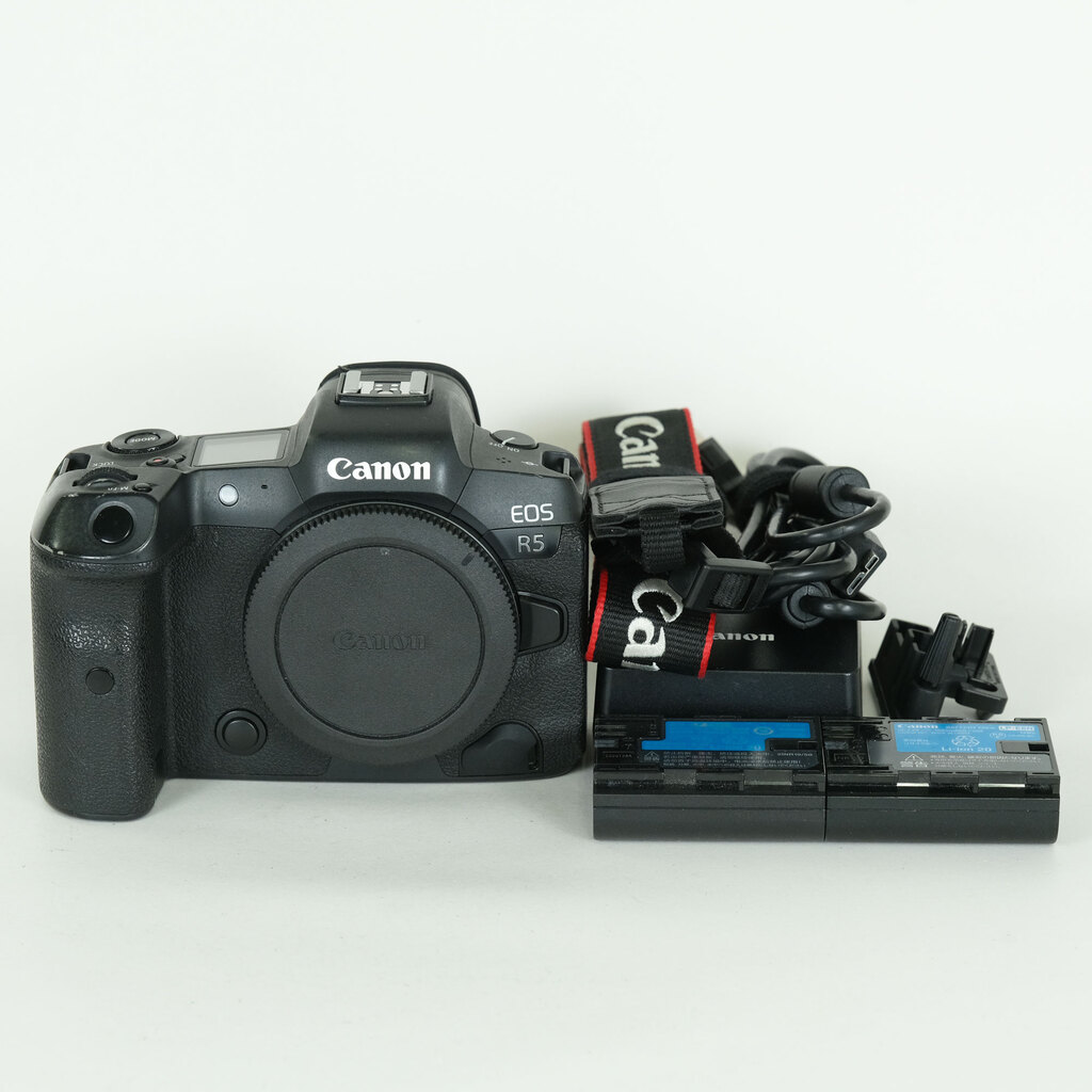 Canon EOS R5 Canon EOS R5