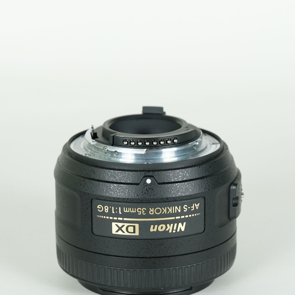 Nikon AF-S DX NIKKOR 35mm f/1.8Gの出品 | ONE SCENE（ワンシーン）