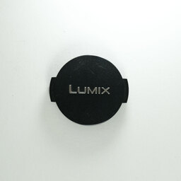 Panasonic LEICA DG SUMMILUX 25mm/F1.4 II ASPH. Panasonic LEICA DG SUMMILUX 25mm/F1.4 II ASPH.