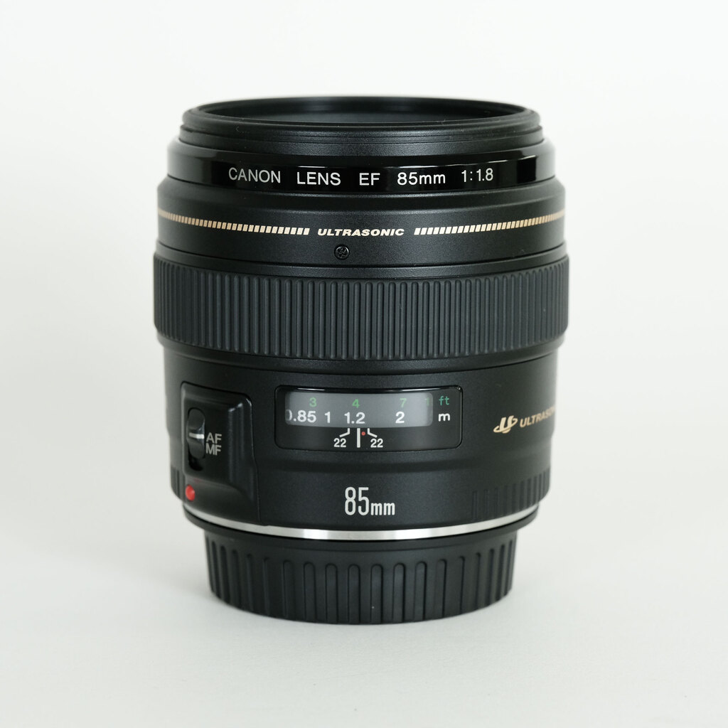 [ジャンク] Canon EF 85mm f/1.8 レンズ Amazon.co.jp: Canon EFレンズ EF85mm F1.8 USM 単焦点レンズ 中望遠