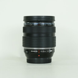 OLYMPUS M.ZUIKO DIGITAL ED 12-40mm F2.8 PRO OLYMPUS M.ZUIKO DIGITAL ED 12-40mm F2.8 PRO