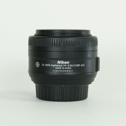 Nikon AF-S DX NIKKOR 35mm f/1.8G Nikon AF-S DX NIKKOR 35mm f/1.8G