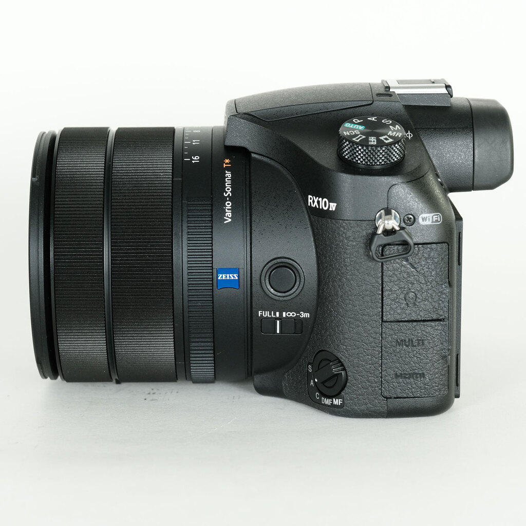 SONY Cyber-shot DSC-RX10M4