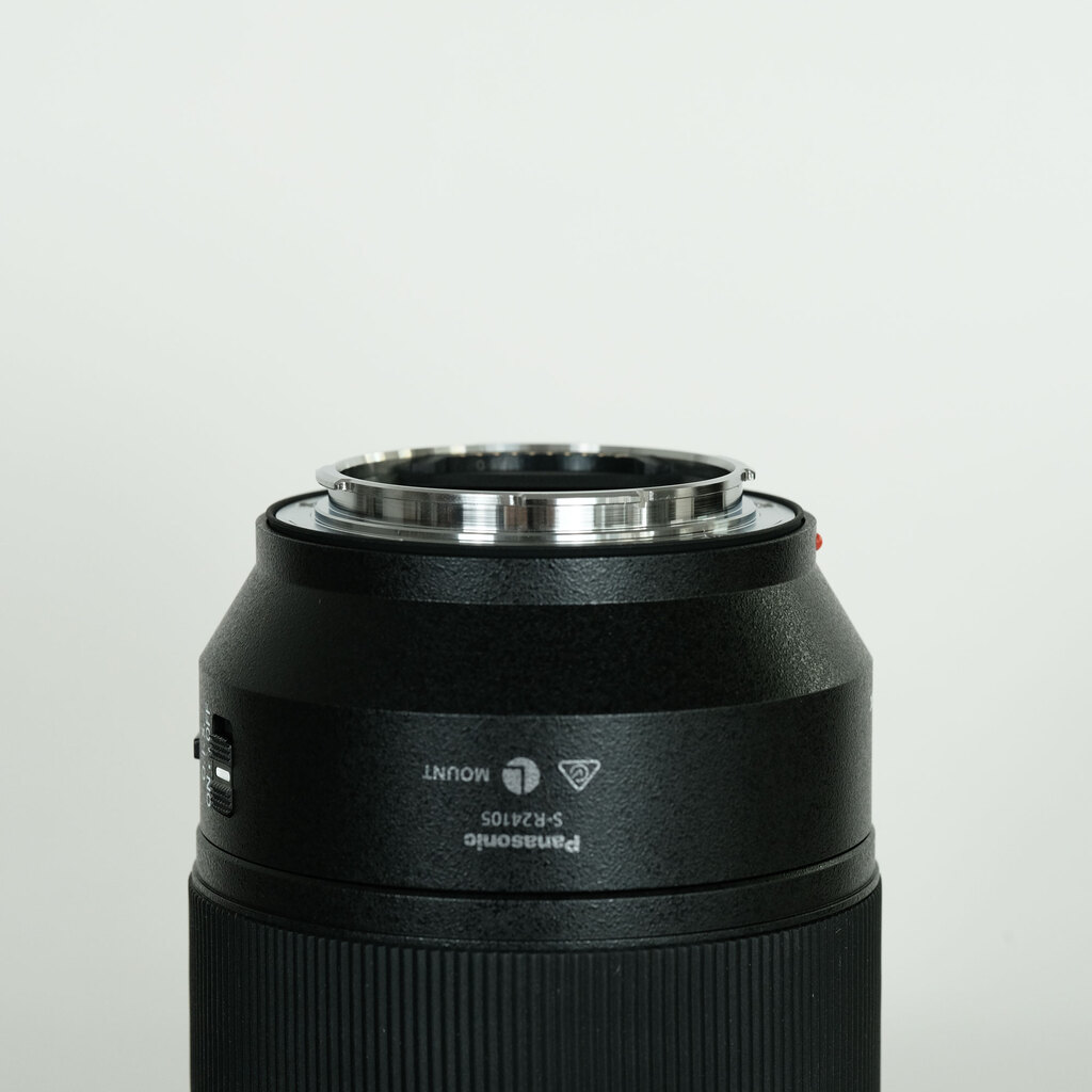 Panasonic LUMIX S 24-105mm F4 MACRO O.I.S.