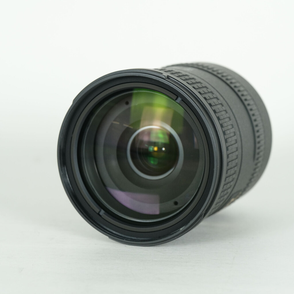 Nikon AF-S DX NIKKOR 18-200mm F3.5-5.6G ED VR IIの出品 | ONE SCENE