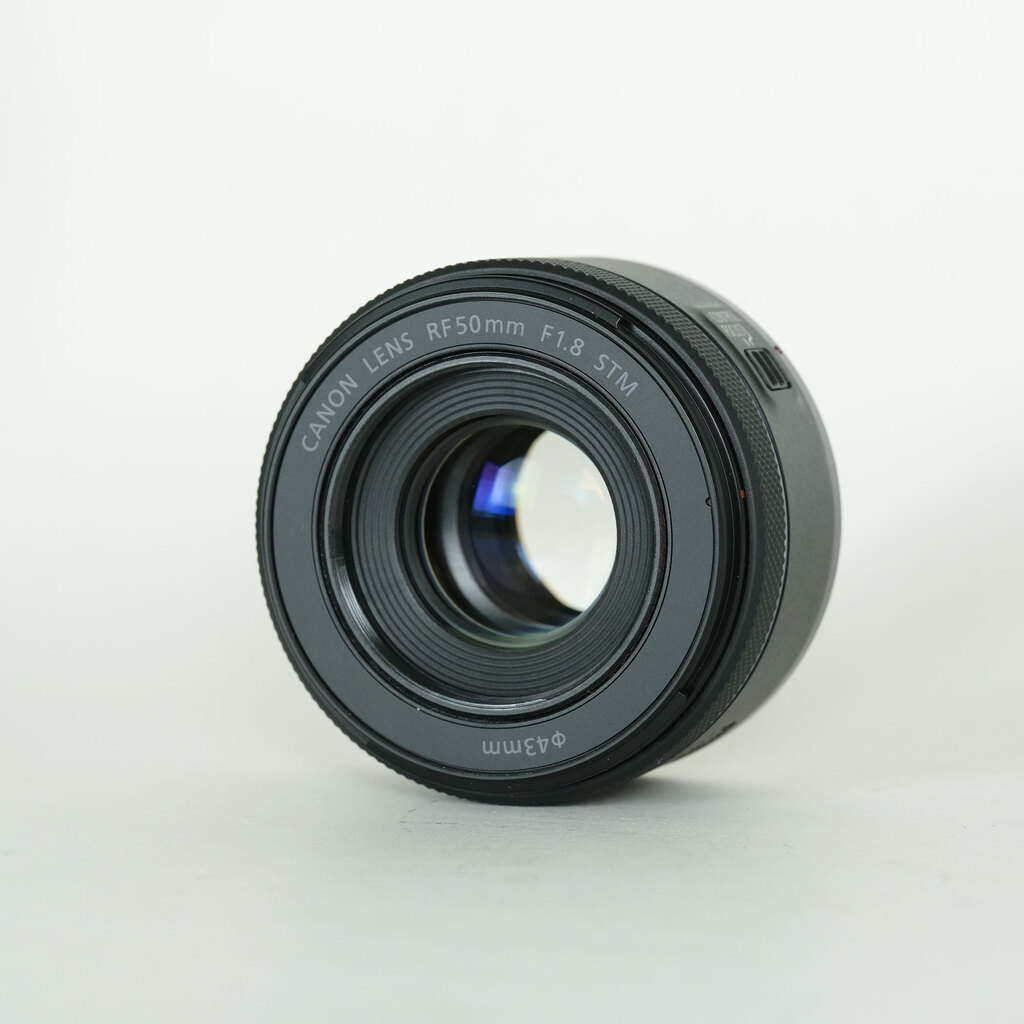 Canon RF50mm F1.8 STM