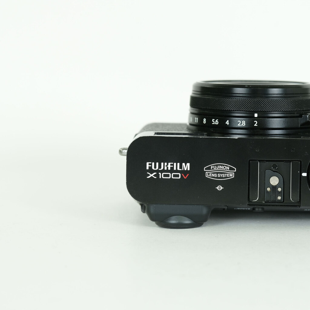 FUJIFILM X100V ブラック