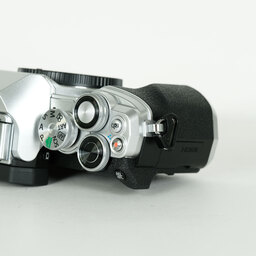 OLYMPUS OM-D E-M10 Mark IV