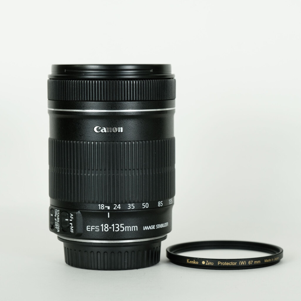 Canon EF-S18-135mm F3.5-5.6 IS