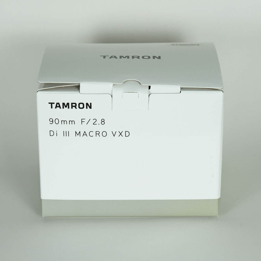 TAMRON 90mm F/2.8 Di III MACRO VXD [ソニーE用]