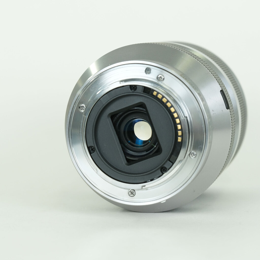 SONY E18-200mm F3.5-6.3 OSS SEL18200 SONY E18-200mm F3.5-6.3 OSS SEL18200