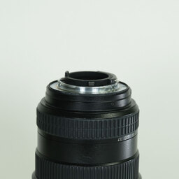 Nikon AF-S DX Zoom-Nikkor 17-55mm f/2.8G IF-ED Nikon AF-S DX Zoom-Nikkor 17-55mm f/2.8G IF-ED