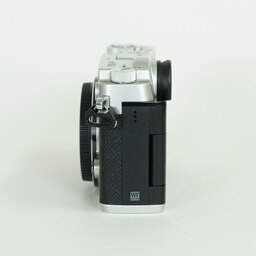 OLYMPUS PEN-F