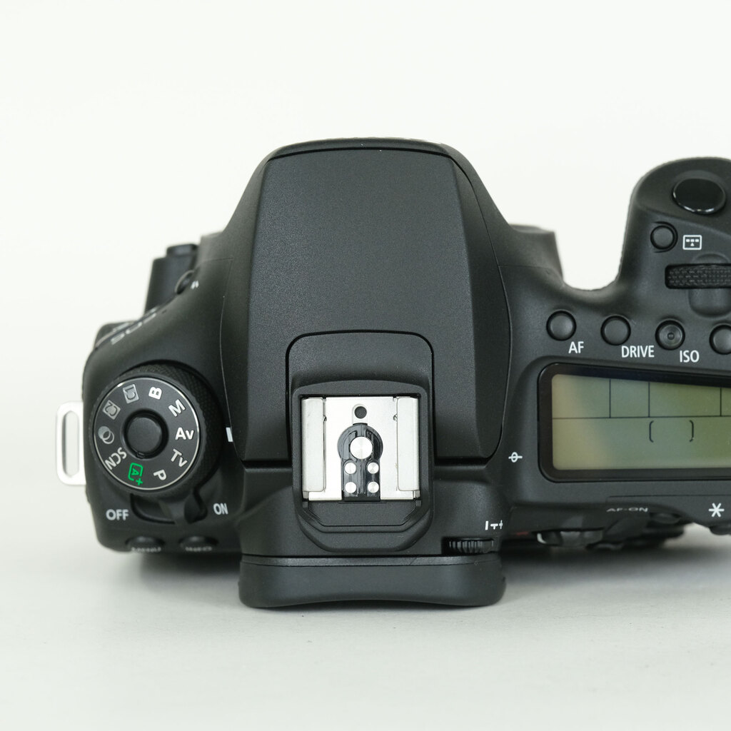 Canon EOS 90D