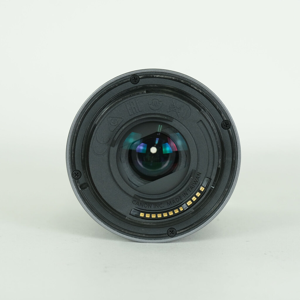 Canon RF-S18-150mm F3.5-6.3 IS STM Canon RF-S18-150mm F3.5-6.3 IS STM
