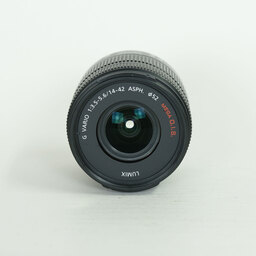 Panasonic LUMIX G 14-42mm F3.5-5.6 ASPH. MEGA O.I.S. H-FS014042