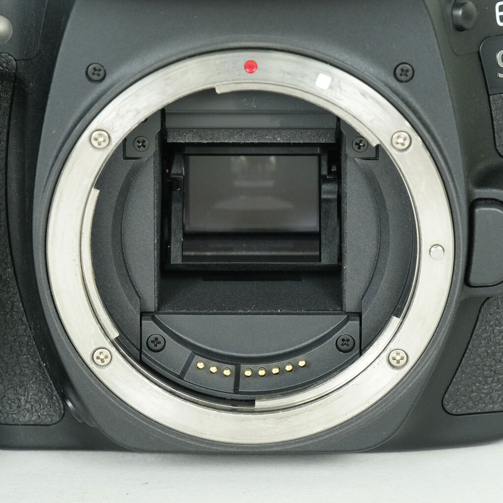 Canon EOS 90D