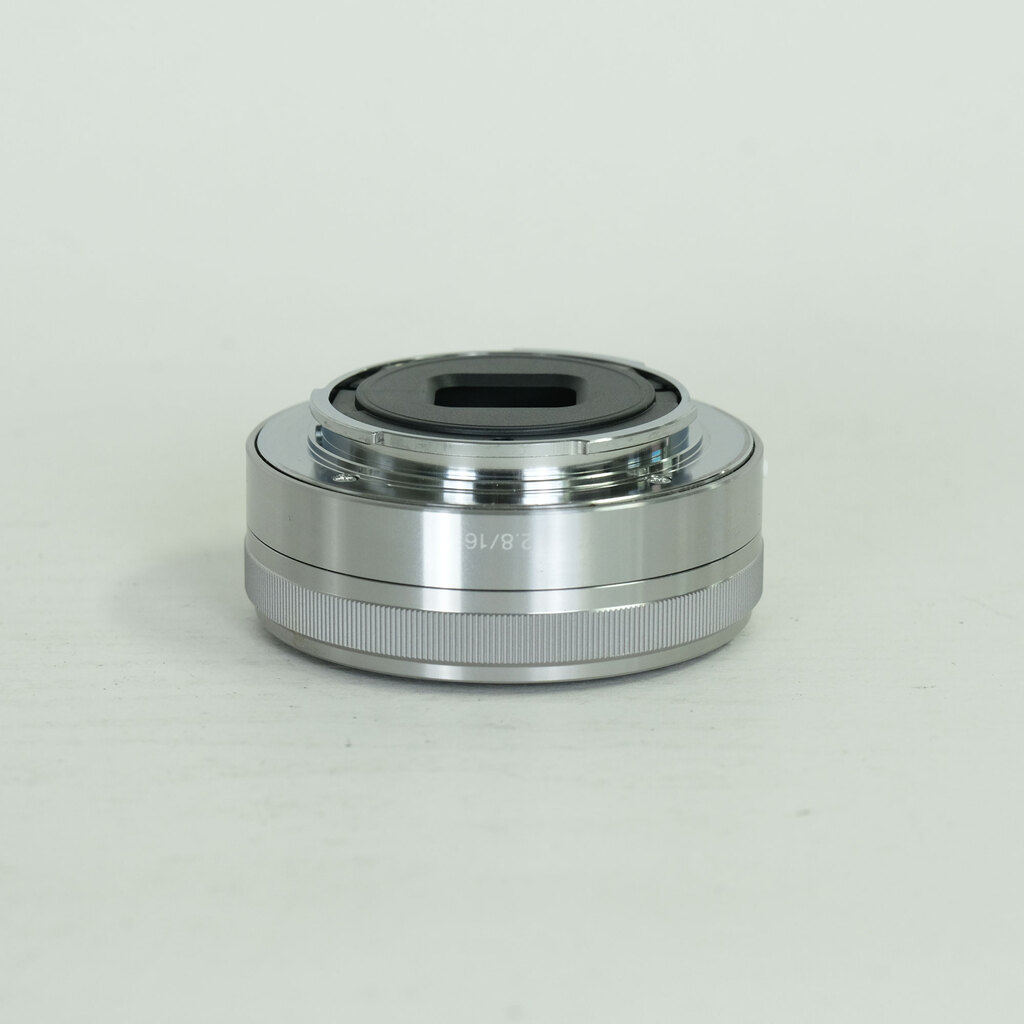 SONY E 16mm F2.8 SEL16F28