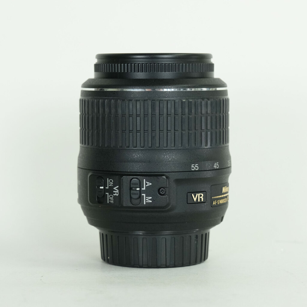 Nikon AF-S DX NIKKOR 18-55mm F3.5-5.6 G VR