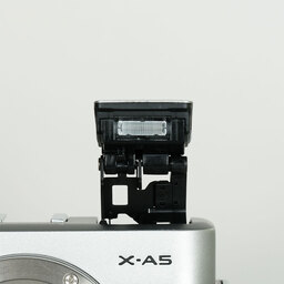 FUJIFILM X-A5
