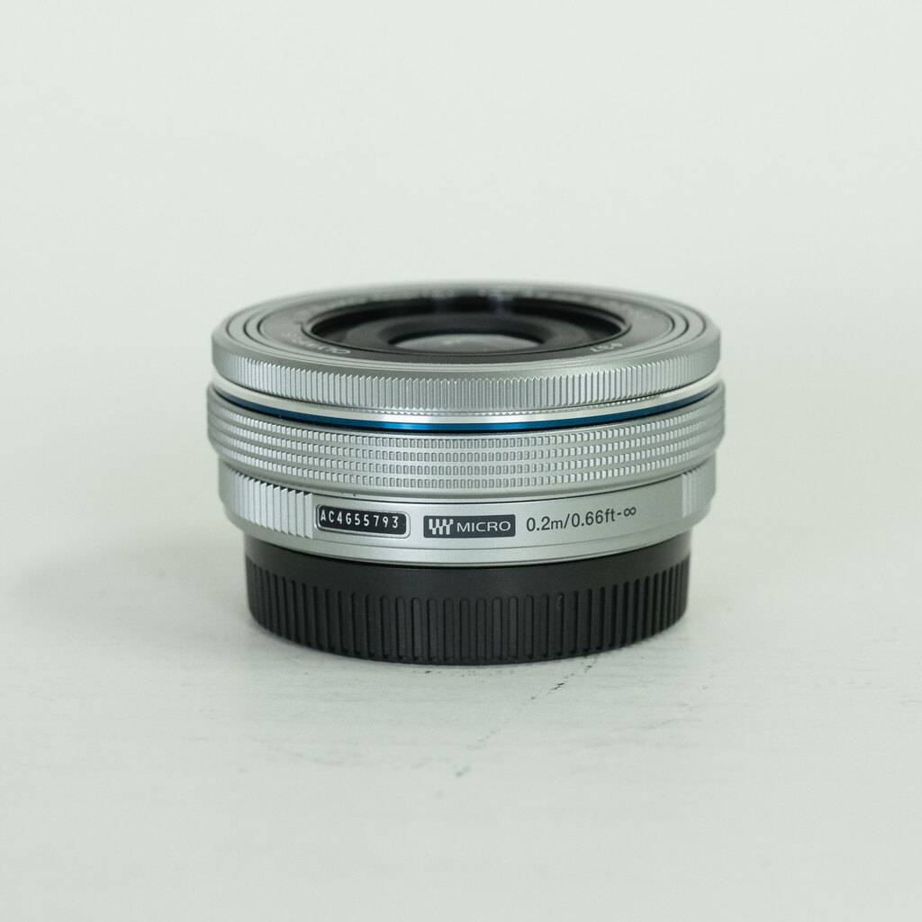 OLYMPUS M.ZUIKO DIGITAL ED 14-42mm F3.5-5.6 EZ シルバー