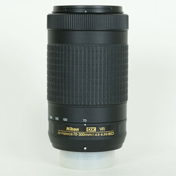 Nikon AF-P DX NIKKOR 70-300mm f/4.5-6.3G ED VR Nikon AF-P DX NIKKOR 70-300mm f/4.5-6.3G ED VR