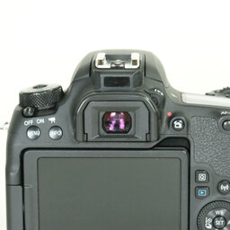 Canon EOS 9000D