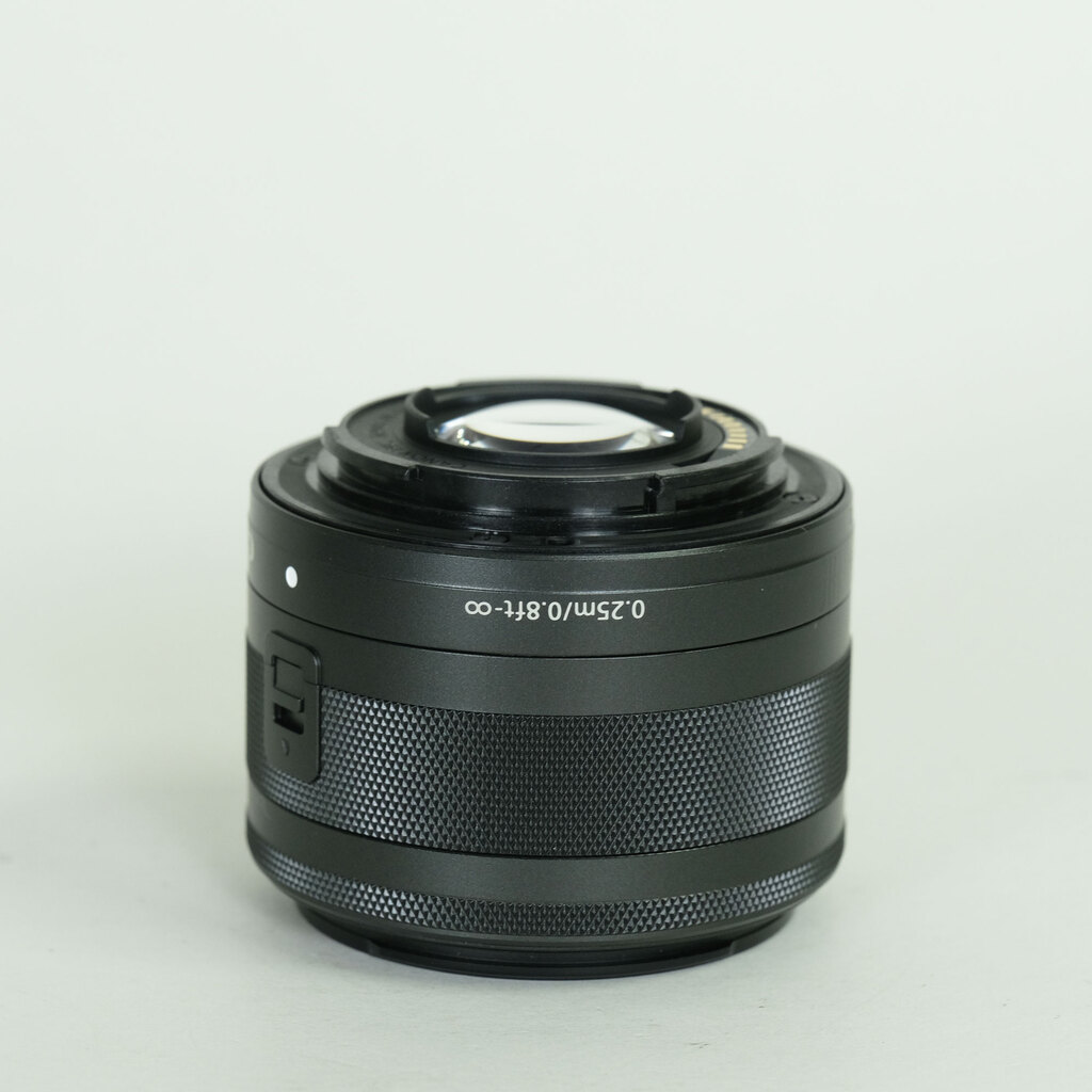 Canon EF-M15-45mm F3.5-6.3 IS STM Canon EF-M15-45mm F3.5-6.3 IS STM