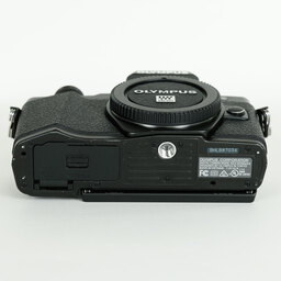 OLYMPUS OM-D E-M10 Mark II OLYMPUS OM-D E-M10 Mark II