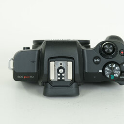 Canon EOS Kiss M2
