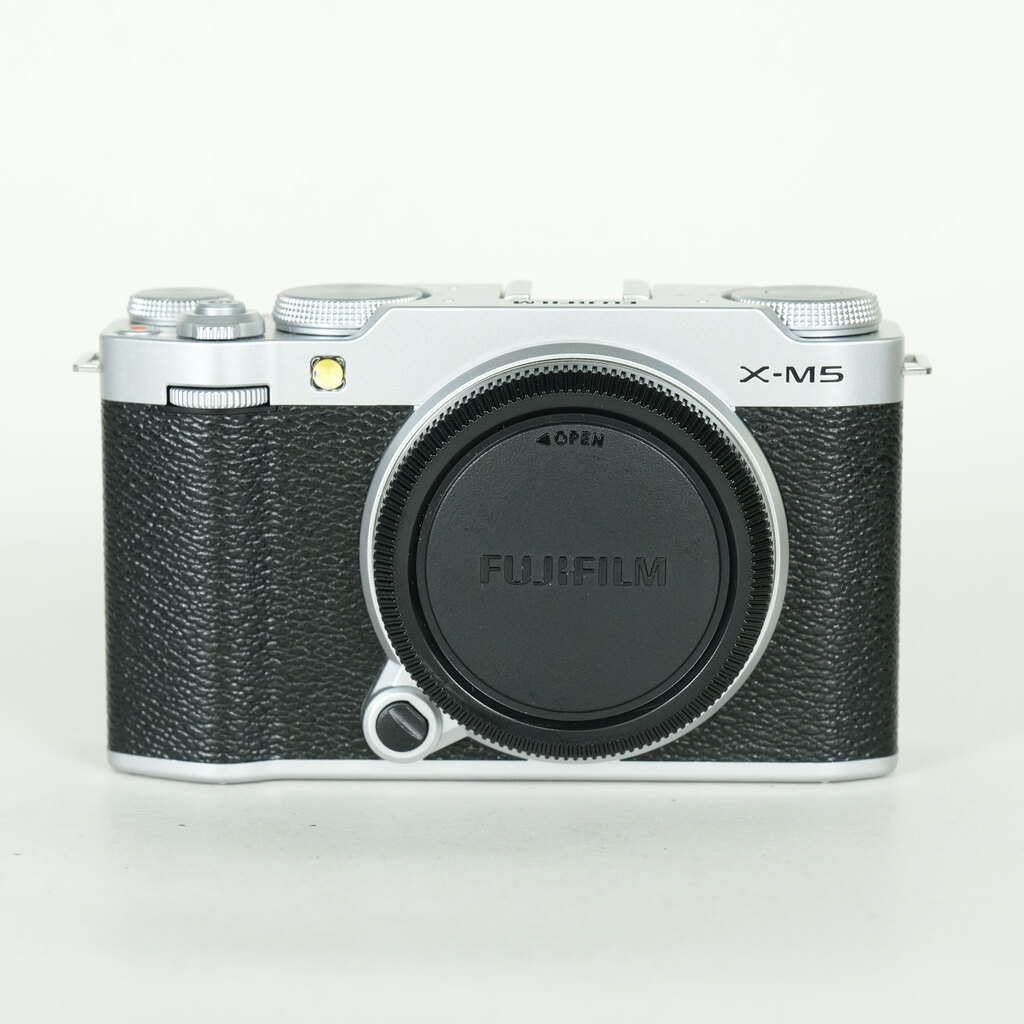 FUJIFILM X-M5 ボディ 中古価格比較 - 価格.com