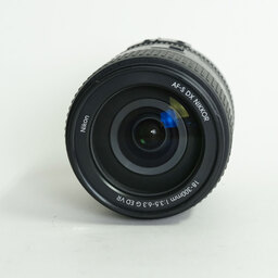 Nikon AF-S DX NIKKOR 18-300mm f/3.5-6.3G ED VR