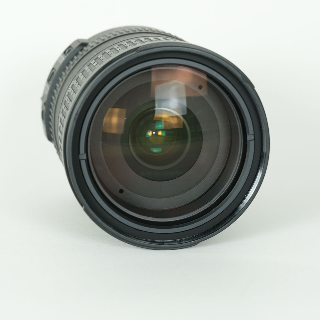 Nikon AF-S DX VR Zoom-Nikkor 18-200mm F3.5-5.6G IF-ED