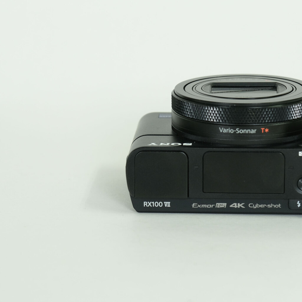 SONY Cyber-shot DSC-RX100M7 SONY Cyber-shot DSC-RX100M7