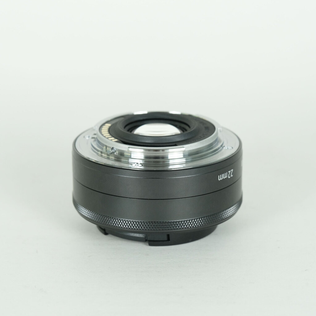 Canon EF-M22mm F2 STM
