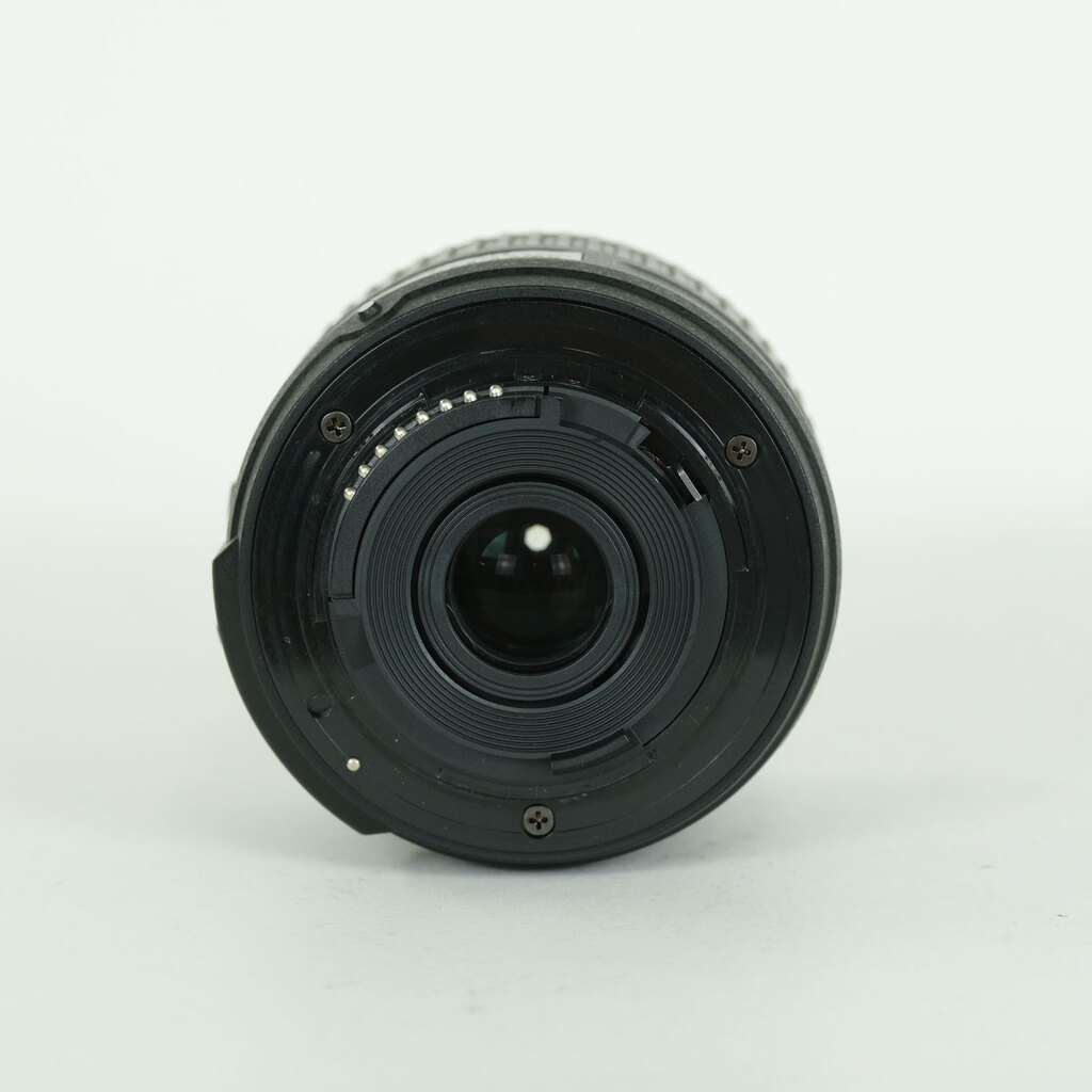 Nikon AF-S DX NIKKOR 18-55mm f3.5-5.6G VR II