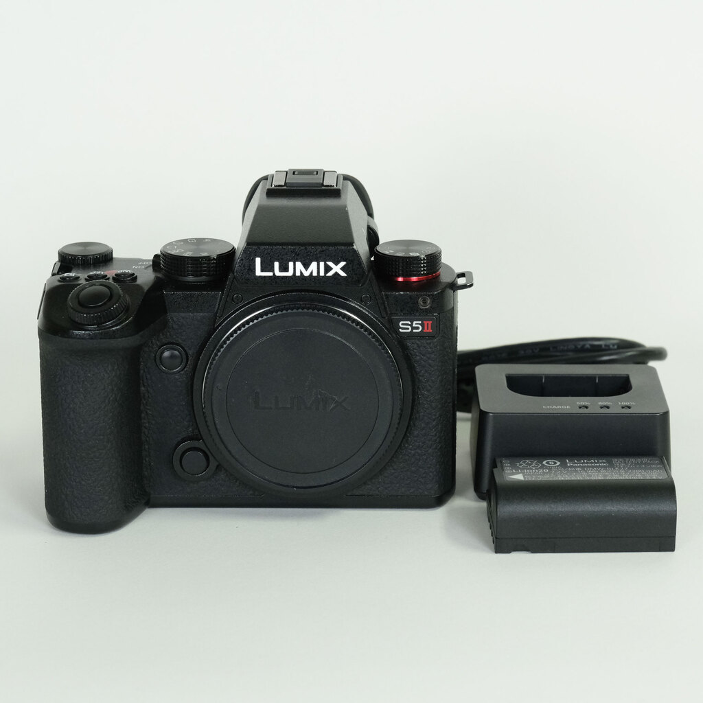 Panasonic LUMIX S5II DC-S5M2