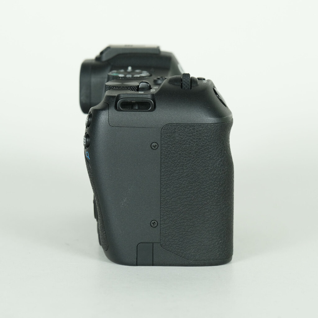 Canon EOS R8の出品 | ONE SCENE（ワンシーン）