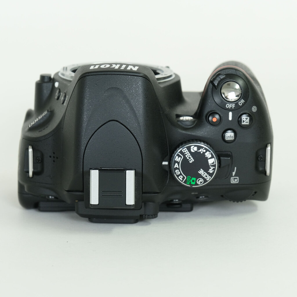 Nikon D5100 ボディ