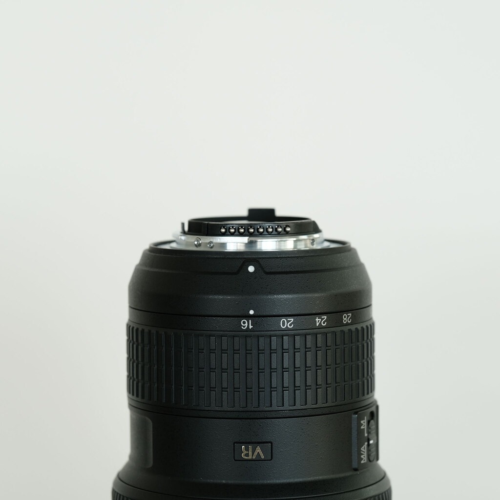 Nikon AF-S NIKKOR 16-35mm F4 G ED VR