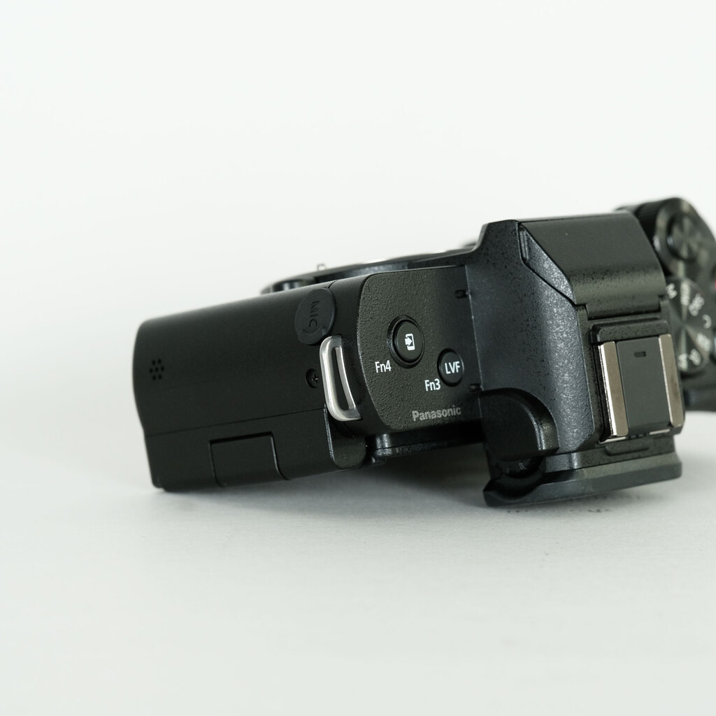 Panasonic LUMIX DC-G100V 標準ズームレンズ ＋ トライポッドグリップキット