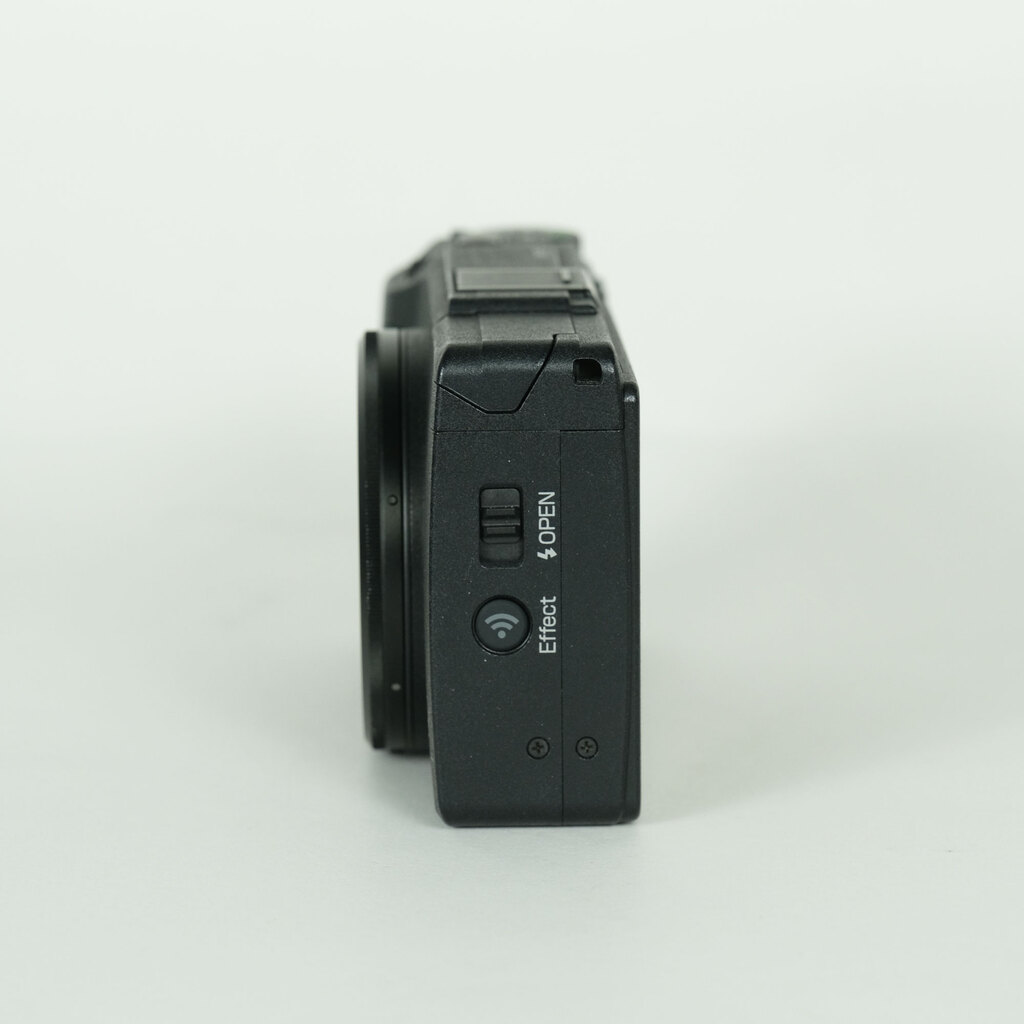 RICOH GR IIの出品 | ONE SCENE（ワンシーン）