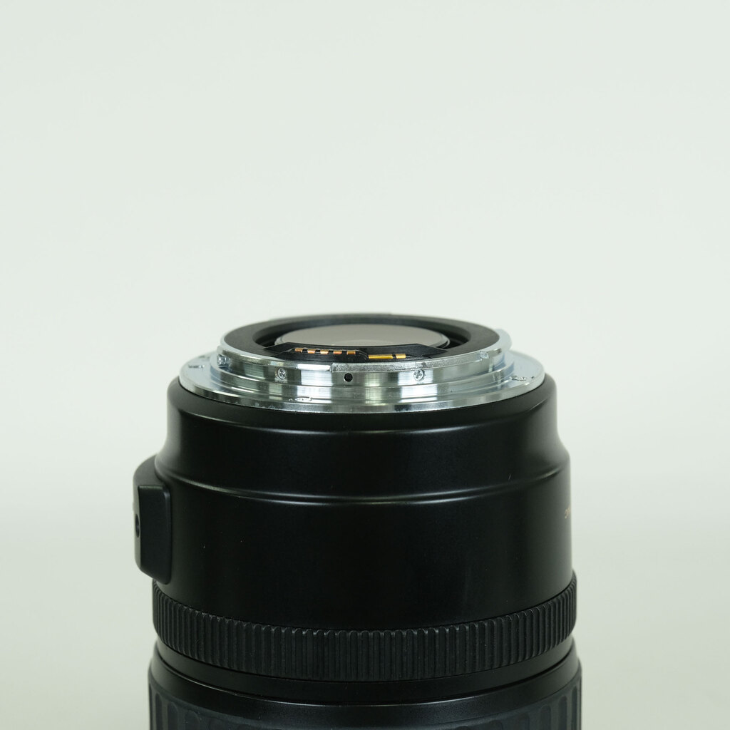 Canon EF28-135mm F3.5-5.6 IS USM Canon EF28-135mm F3.5-5.6 IS USM