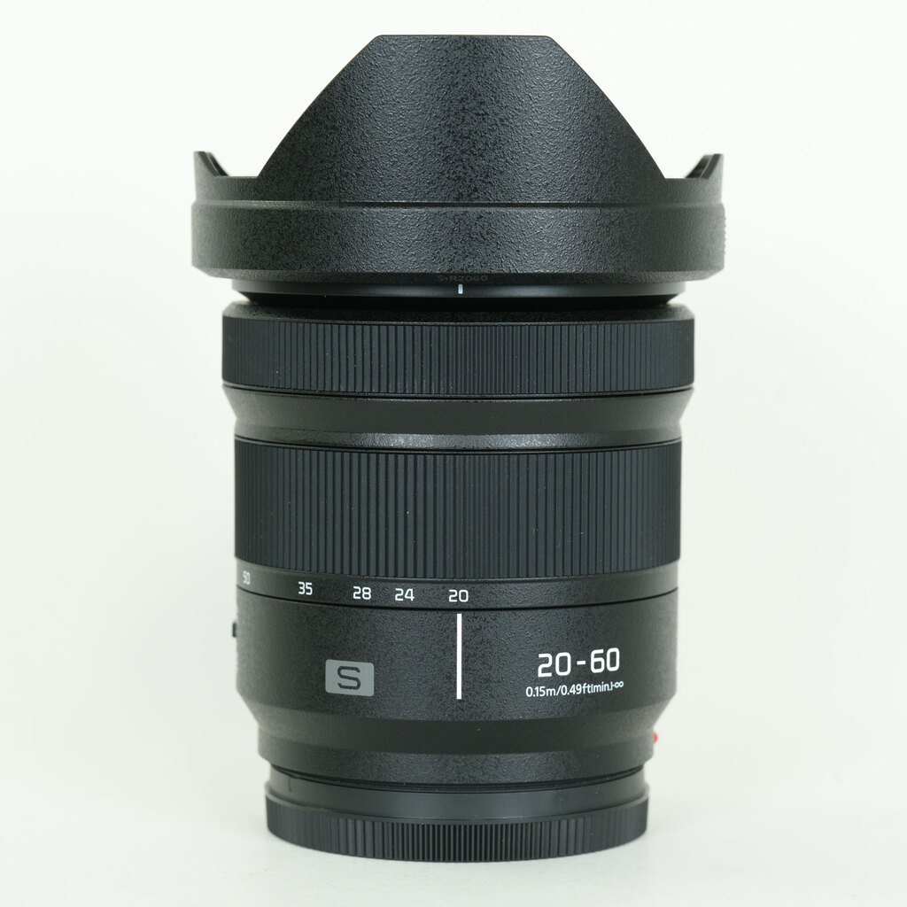 Panasonic LUMIX S 20-60mm F3.5-5.6 Panasonic LUMIX S 20-60mm F3.5-5.6