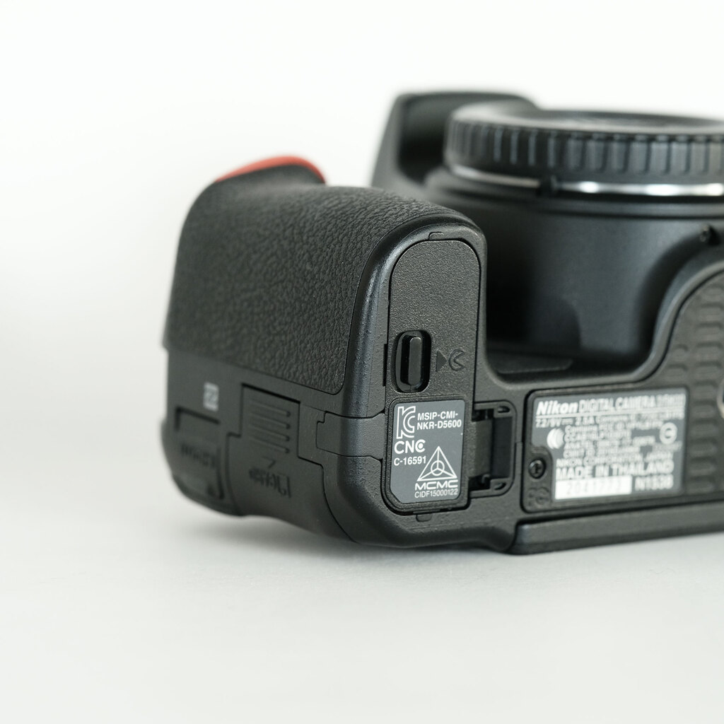 Nikon D5600 Nikon D5600