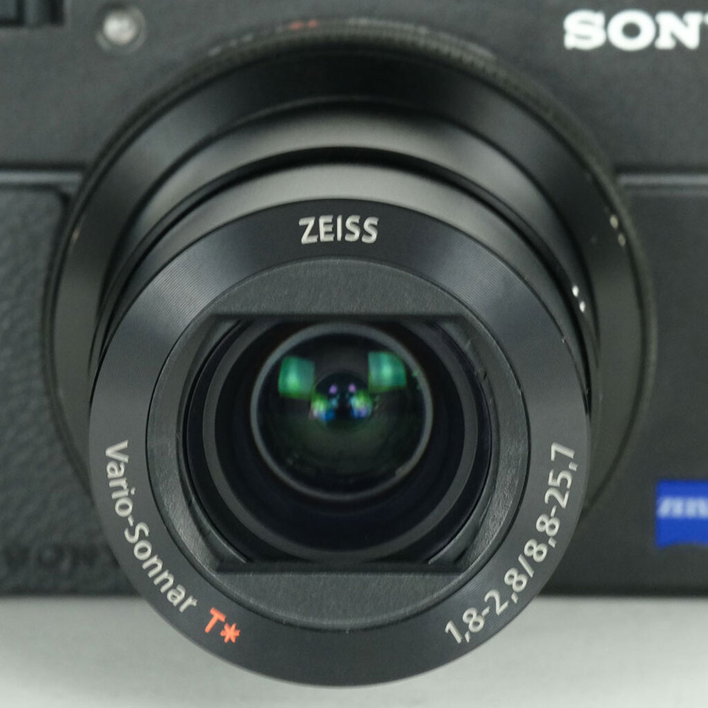 SONY Cyber-shot DSC-RX100M4