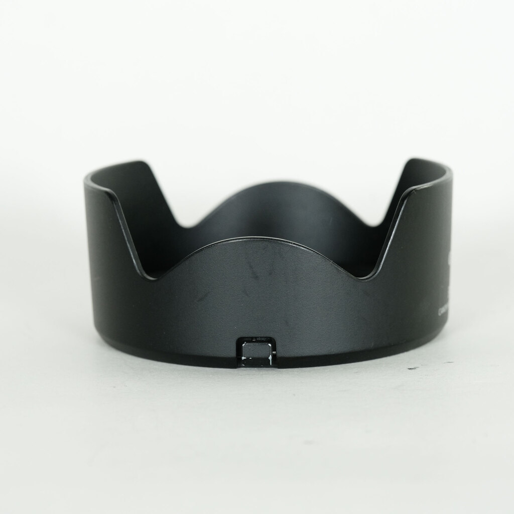 Canon EF-S18-135mm F3.5-5.6 IS USM