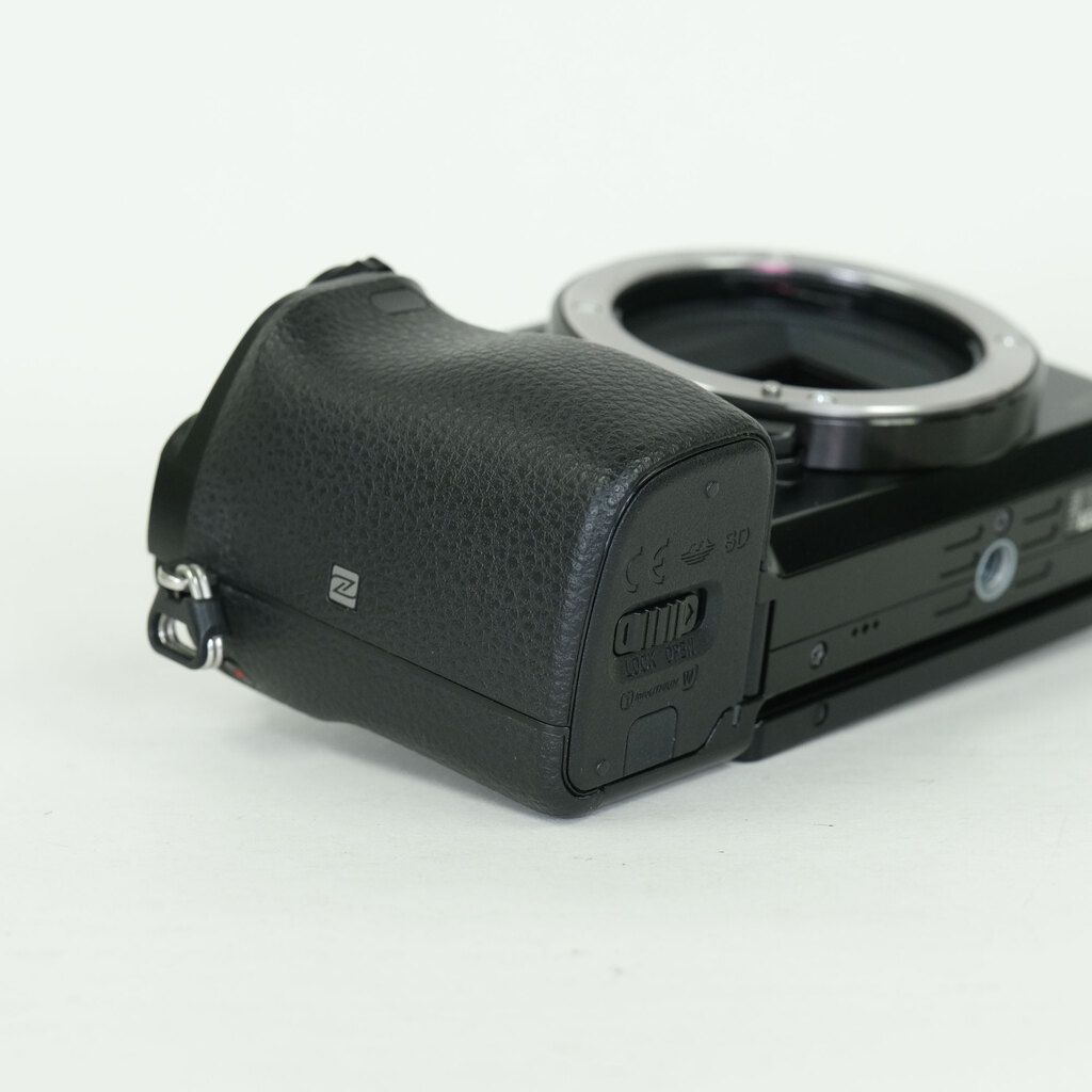 SONY α6000(ILCE-6000) SONY α6000(ILCE-6000)
